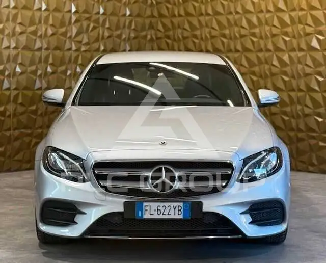 2017 Mercedes Benz E 220
