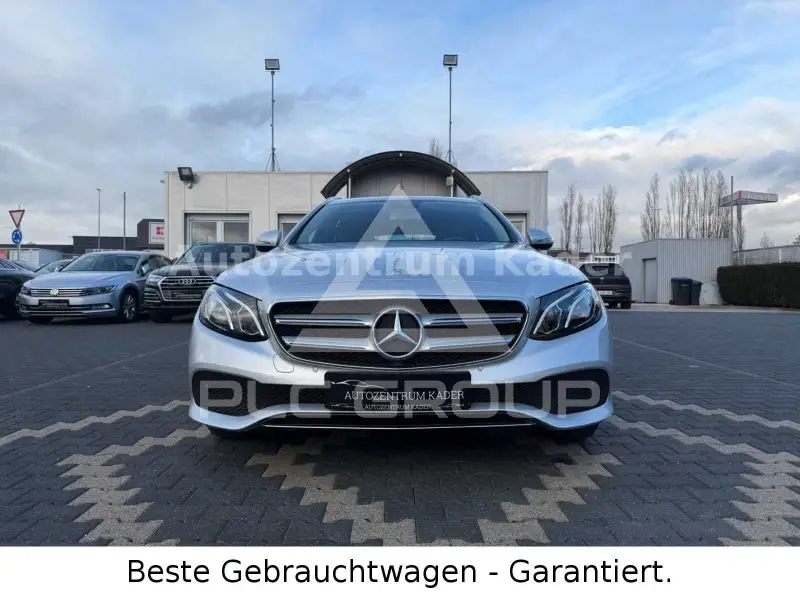 2017 Mercedes Benz E 220