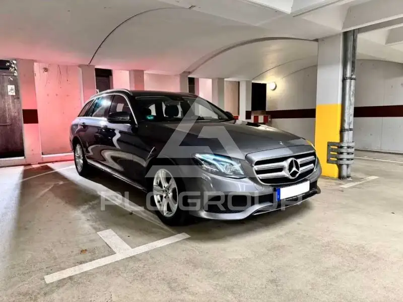 2017 Mercedes Benz E 220