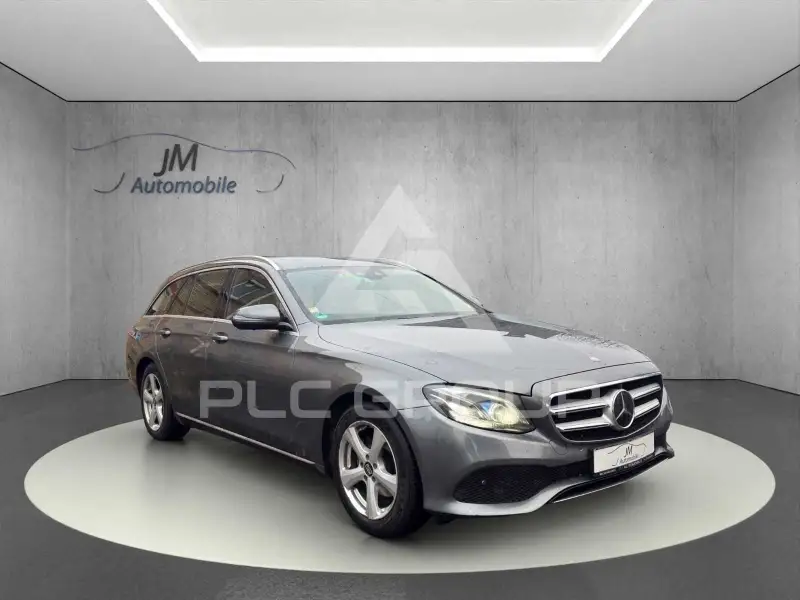 2017 Mercedes Benz E 220