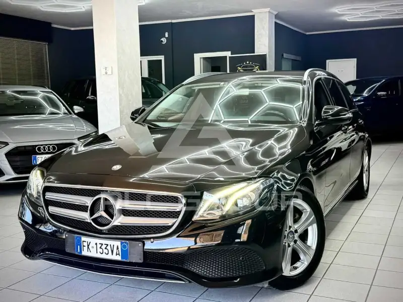 2017 Mercedes Benz E 220