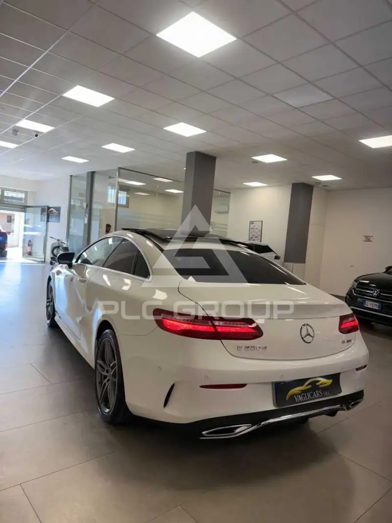 2017 Mercedes Benz E 220