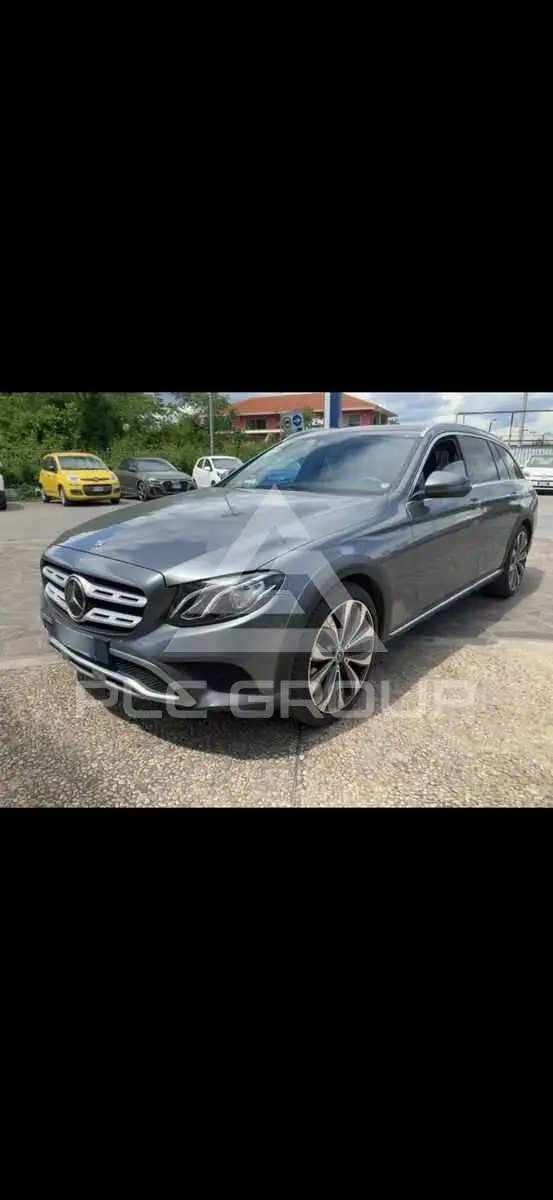 2017 Mercedes Benz E 220