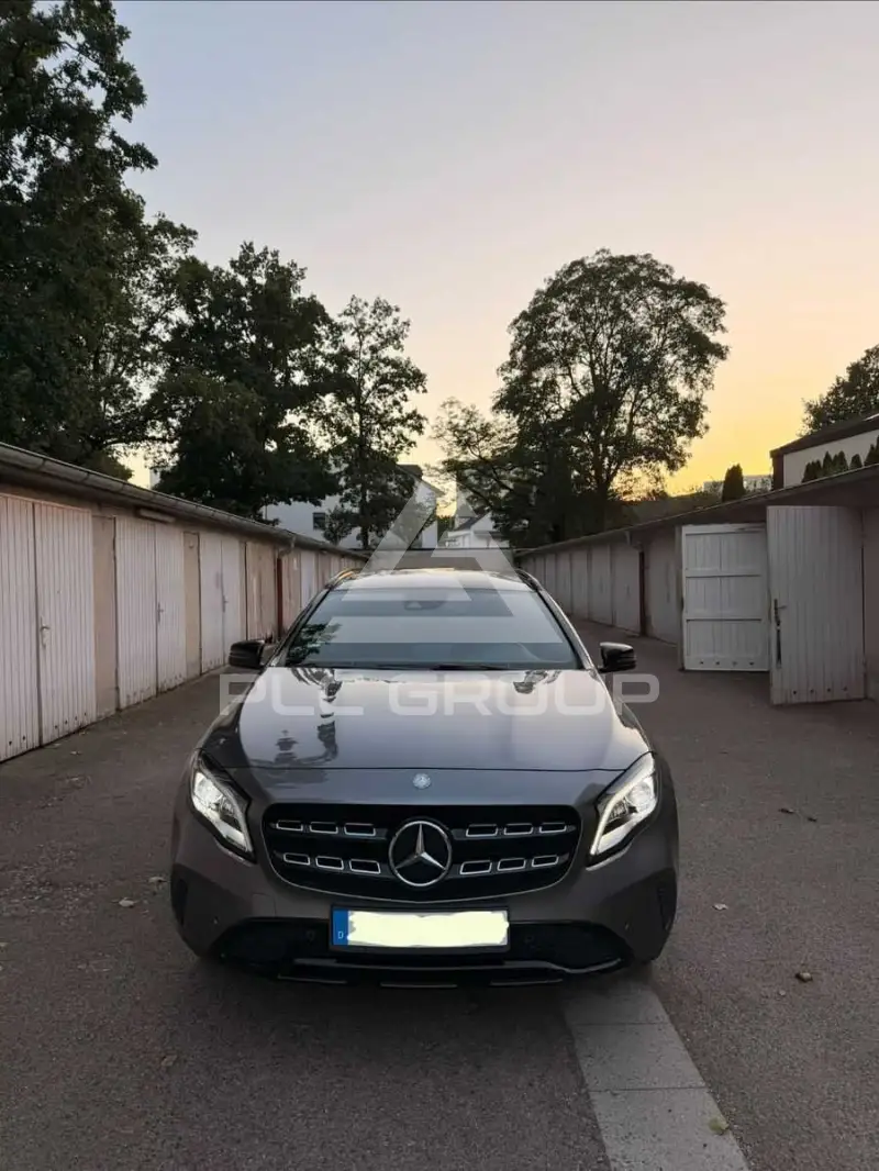 2017 Mercedes Benz GLA 220