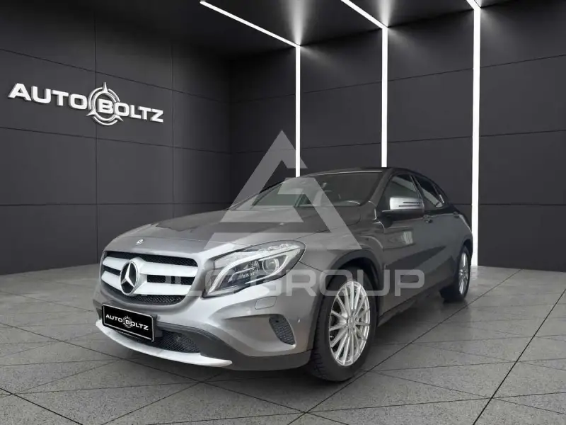 2017 Mercedes Benz GLA 220