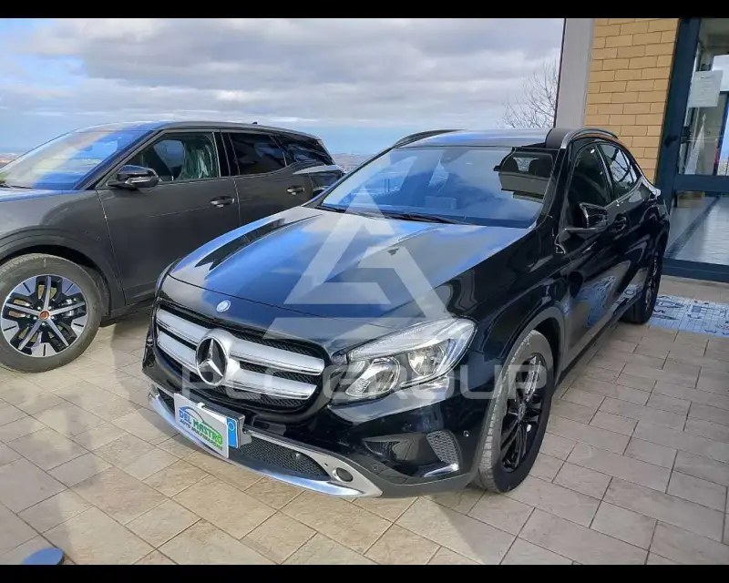 2017 Mercedes Benz GLA 220
