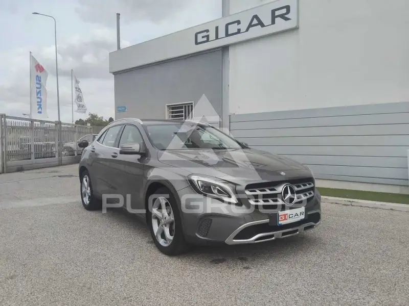 2017 Mercedes Benz GLA 220