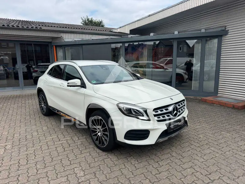 2017 Mercedes Benz GLA 220