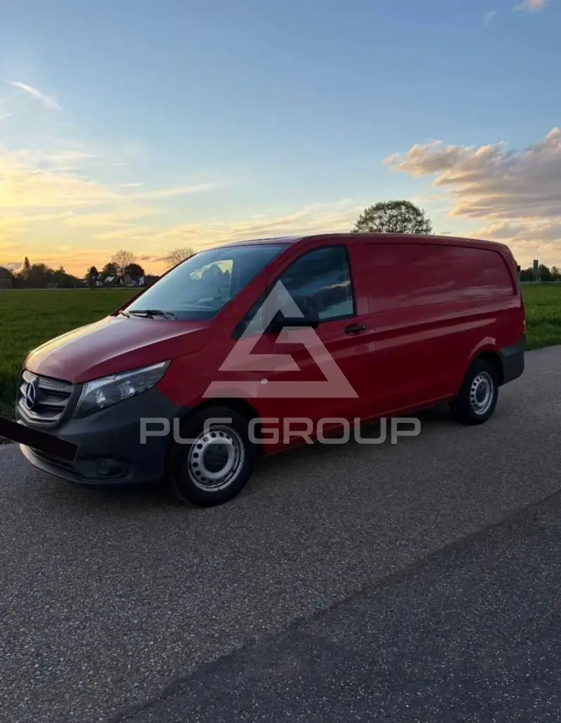 2017 Mercedes Benz V 220