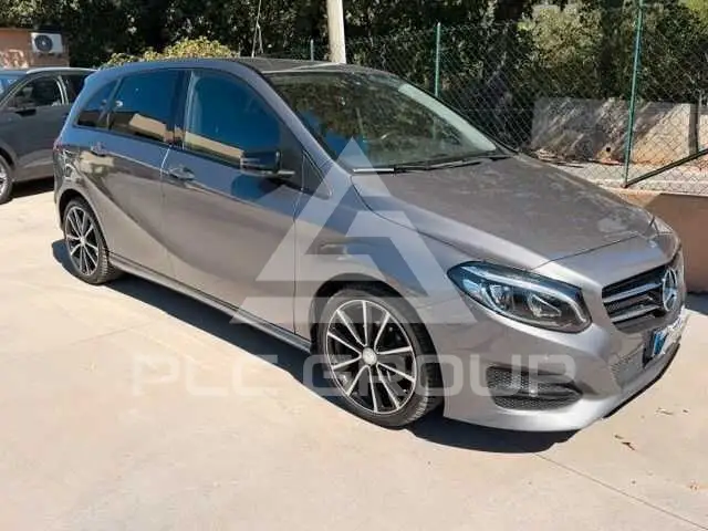 2017 Mercedes Benz B 180