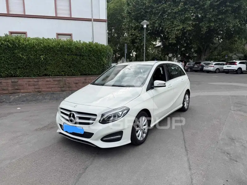 2017 Mercedes Benz B 180