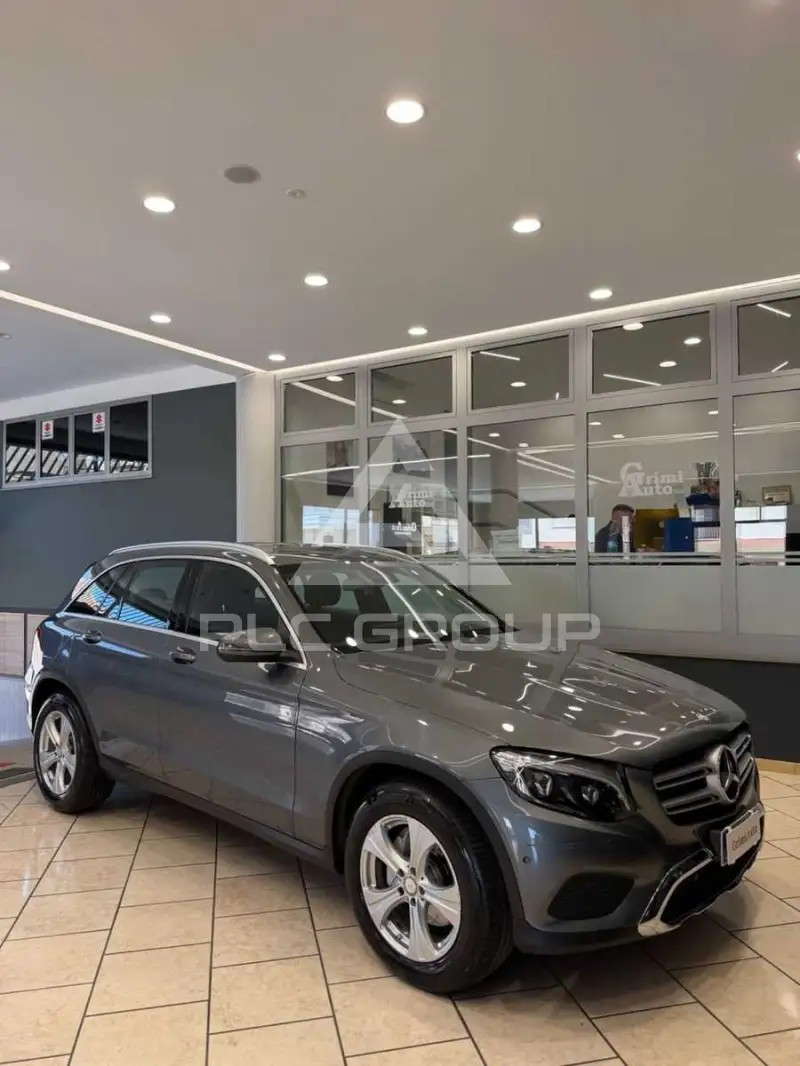 2017 Mercedes Benz GLC 220