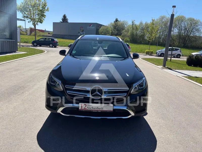 2017 Mercedes Benz GLC 220
