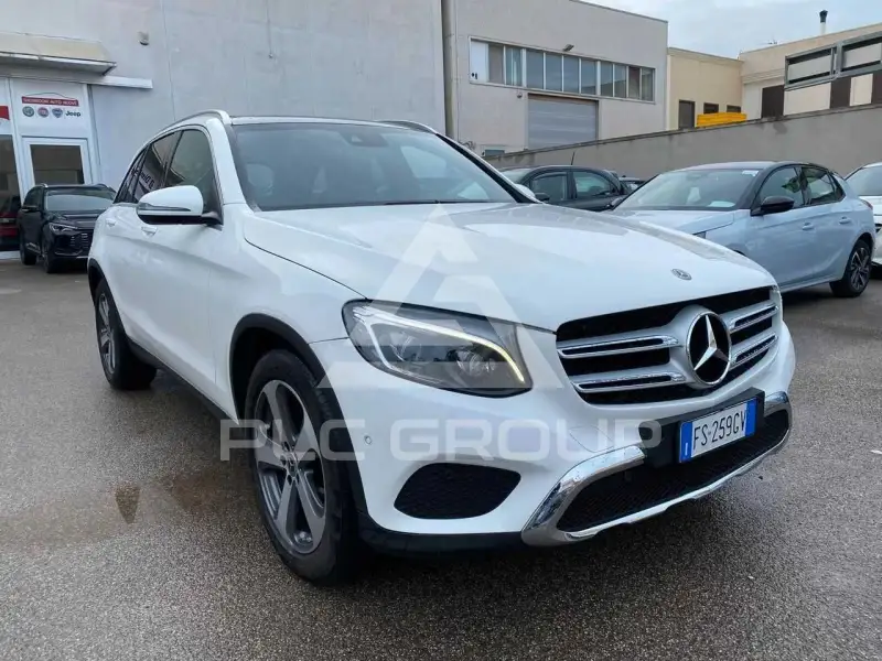 2017 Mercedes Benz GLC 220