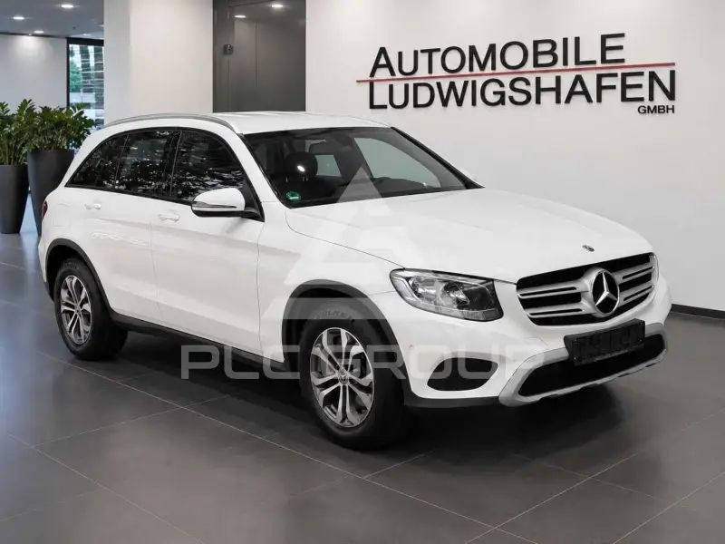 2017 Mercedes Benz GLC 220