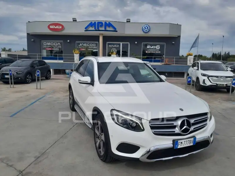 2017 Mercedes Benz GLC 220