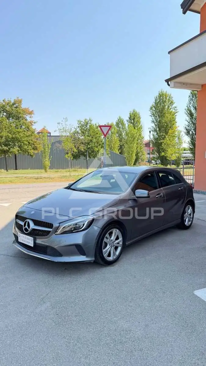 2017 Mercedes Benz A 220
