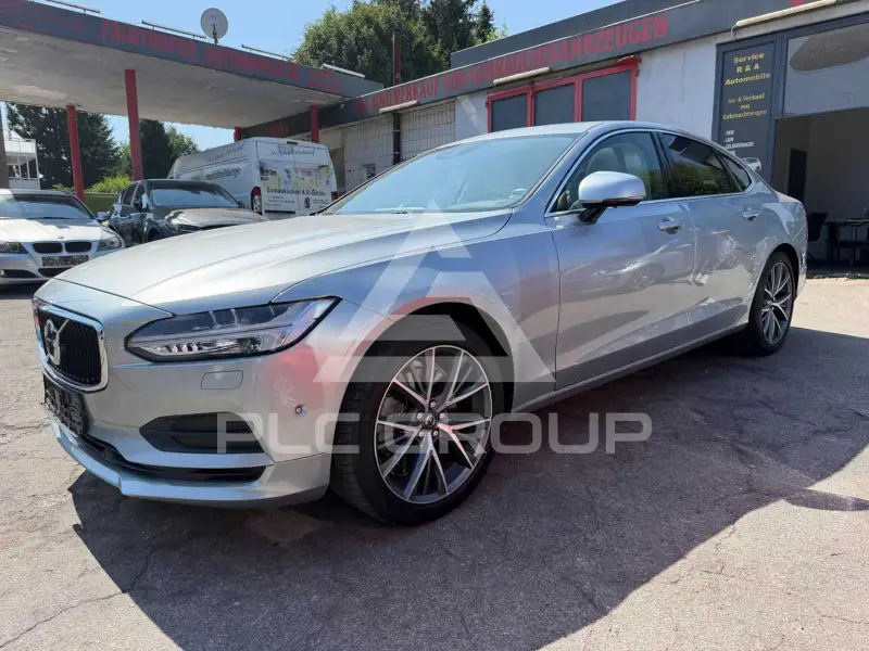 2017 Volvo S90