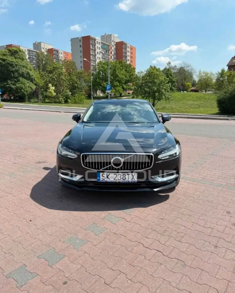 2017 Volvo S90