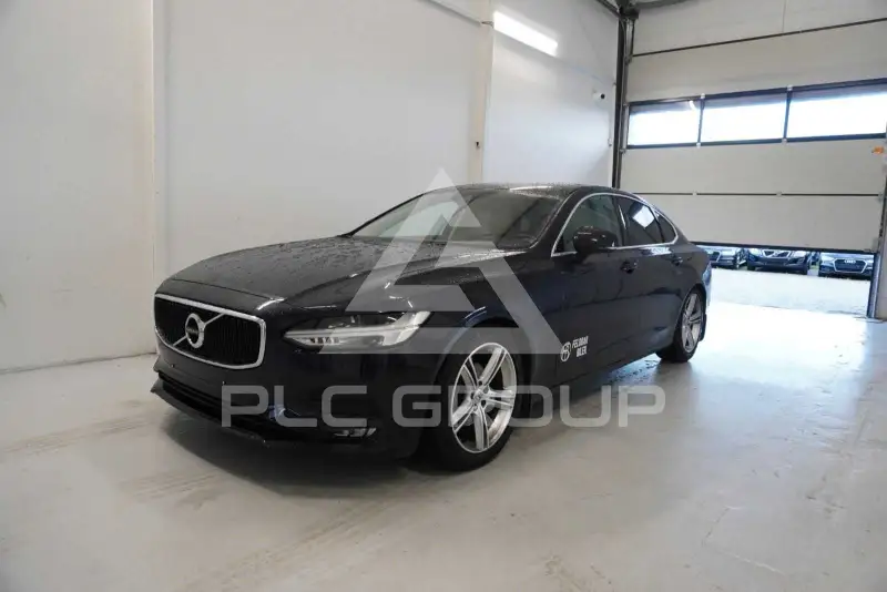 2017 Volvo S90