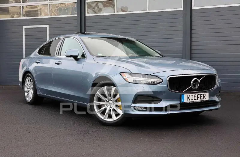 2017 Volvo S90