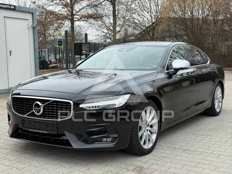 2017 Volvo S90