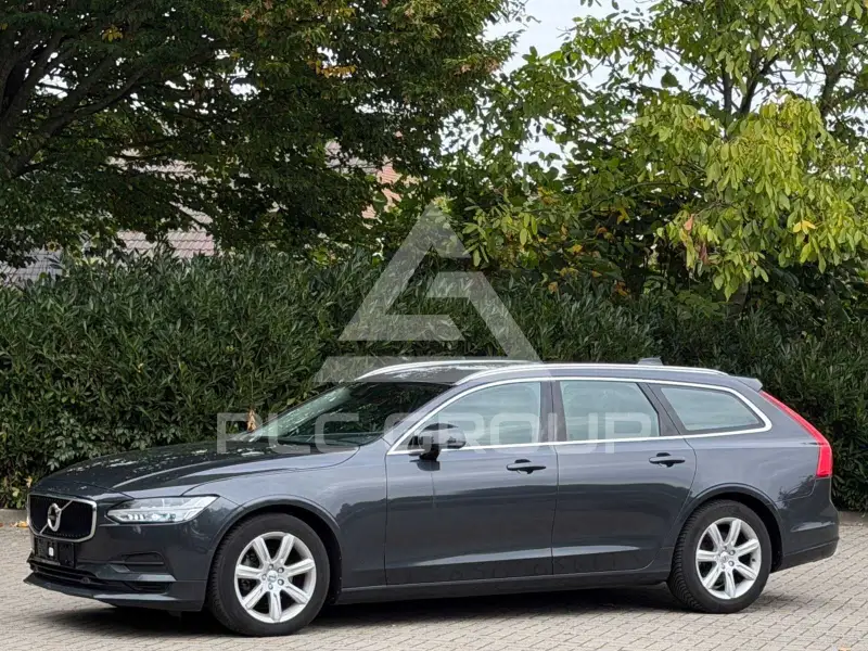 2017 Volvo V90