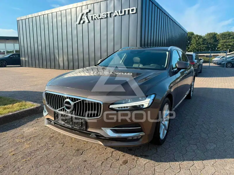 2017 Volvo V90