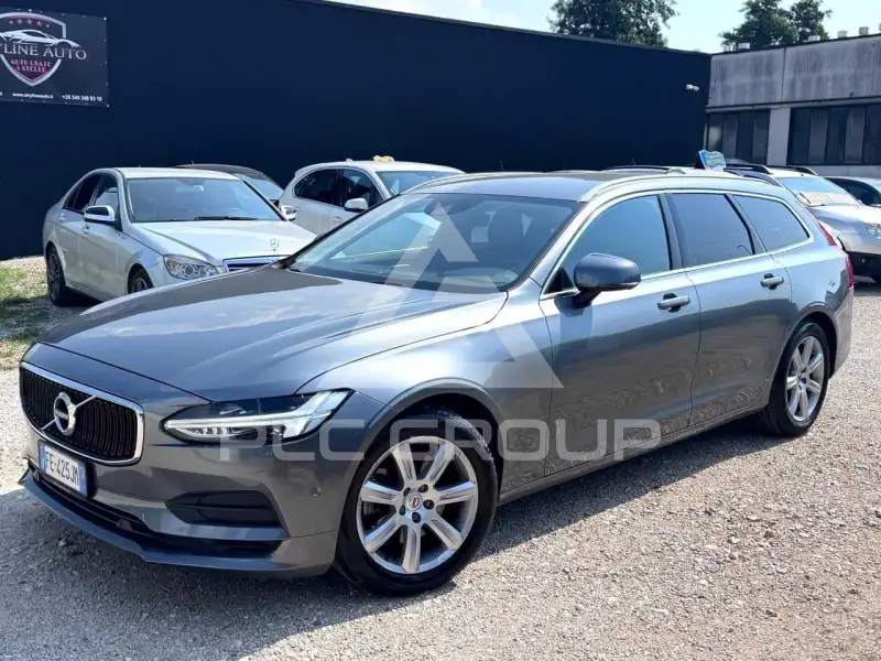 2017 Volvo V90
