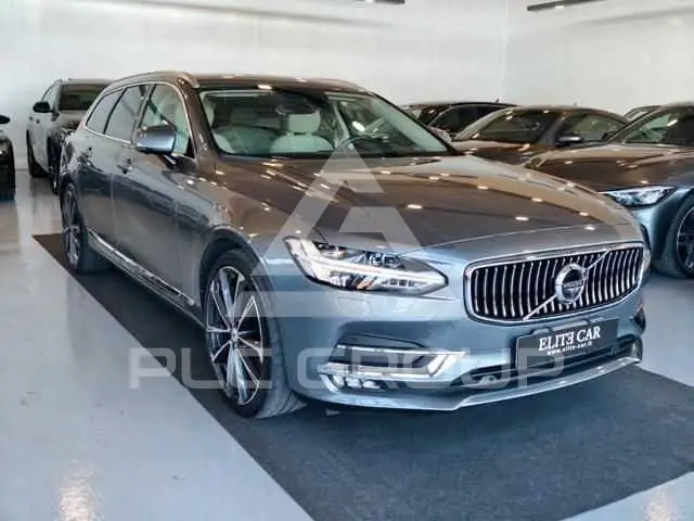 2017 Volvo V90