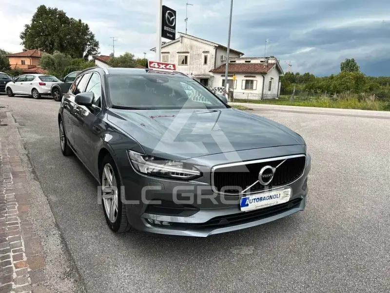 2017 Volvo V90