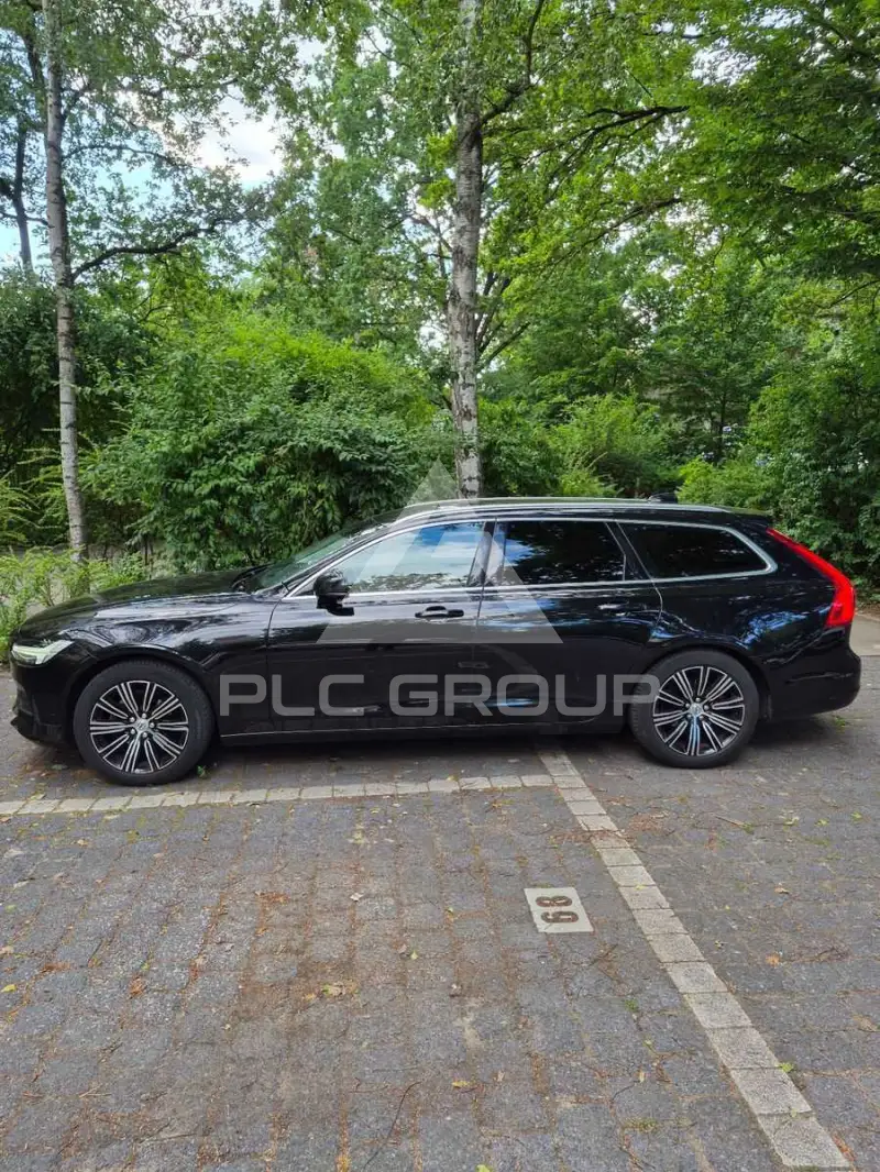 2017 Volvo V90