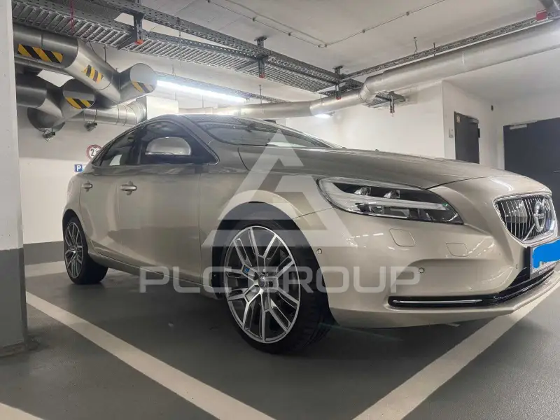 2017 Volvo V40