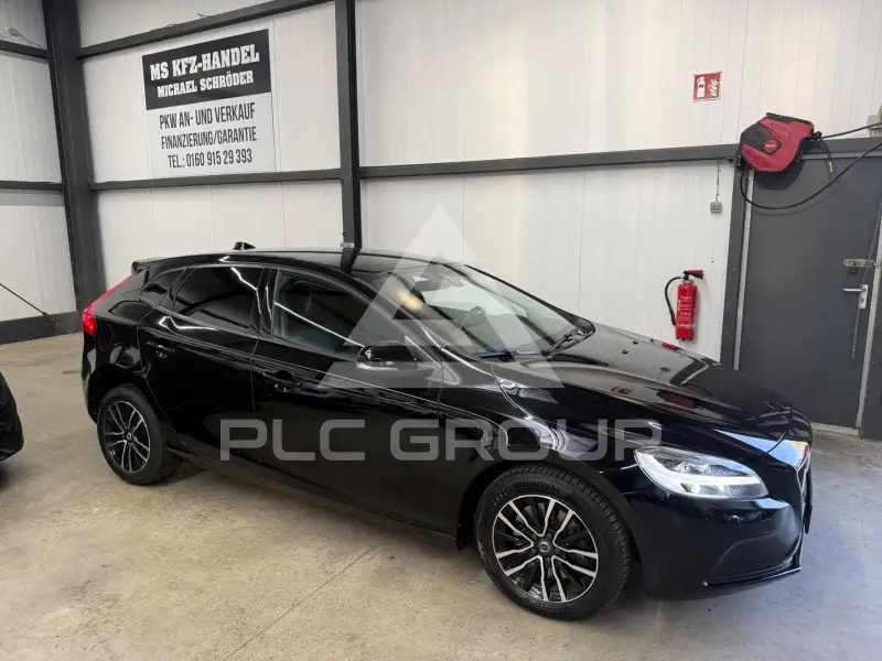 2017 Volvo V40