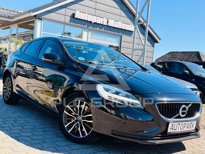 2017 Volvo V40