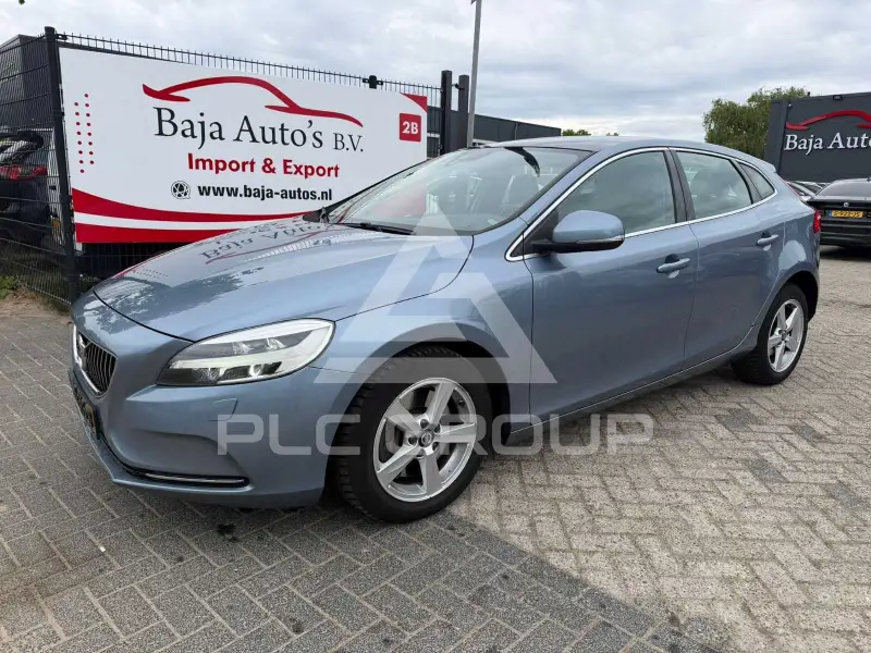 2017 Volvo V40