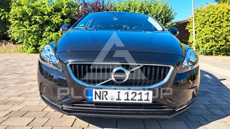 2017 Volvo V40