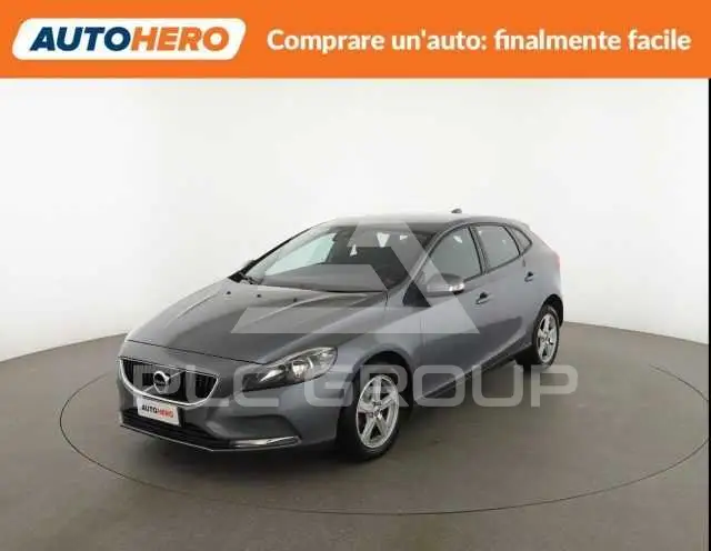 2017 Volvo V40