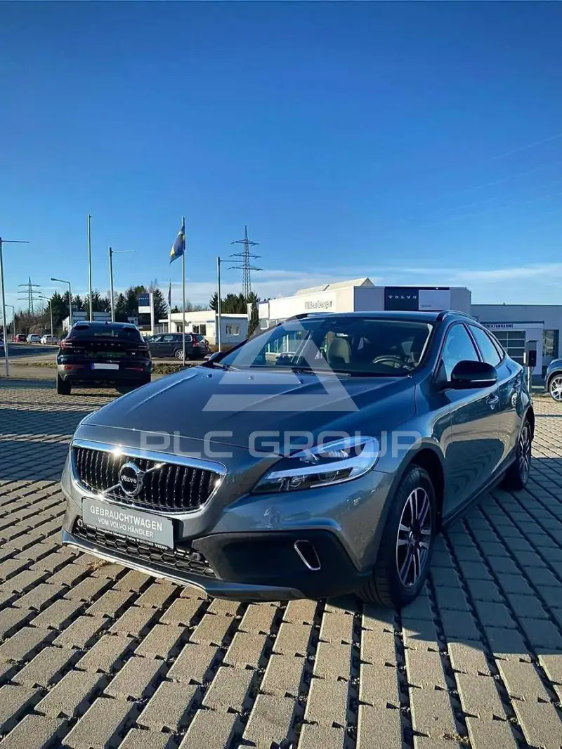 2017 Volvo V40