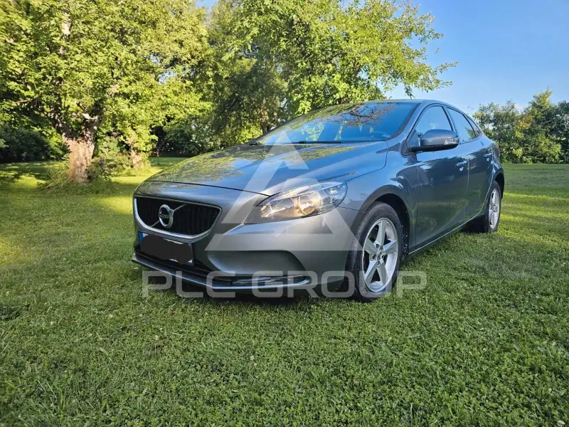 2017 Volvo V40