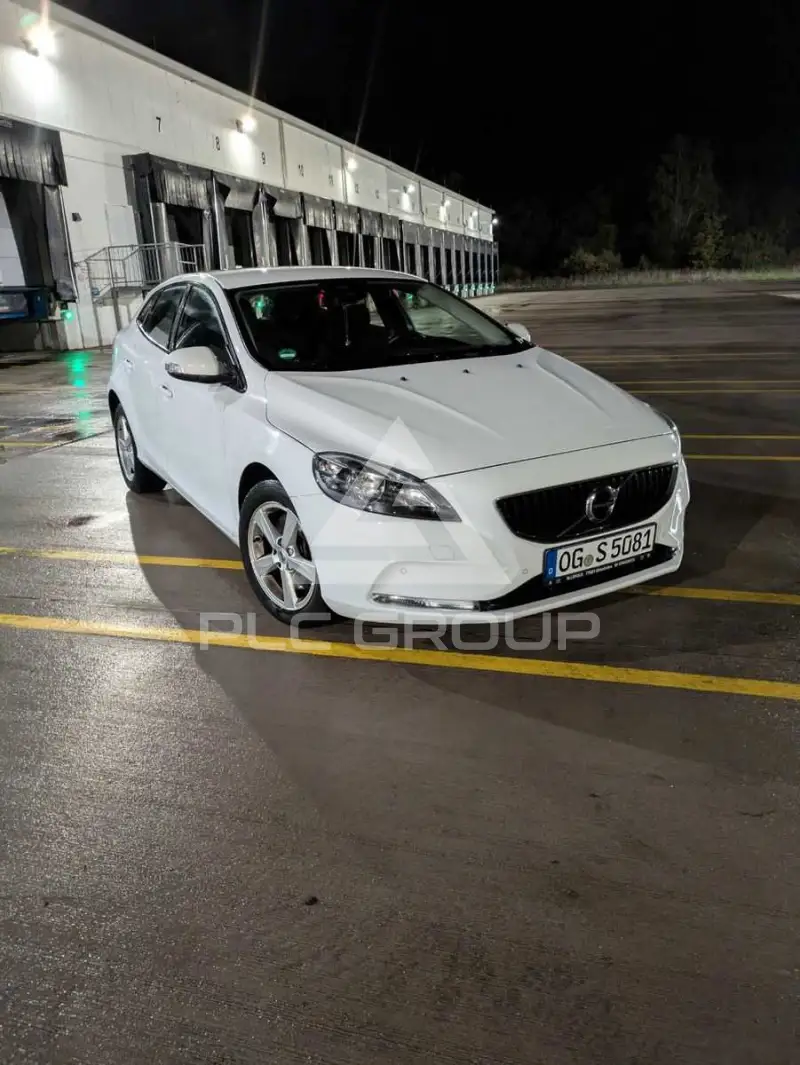 2017 Volvo V40