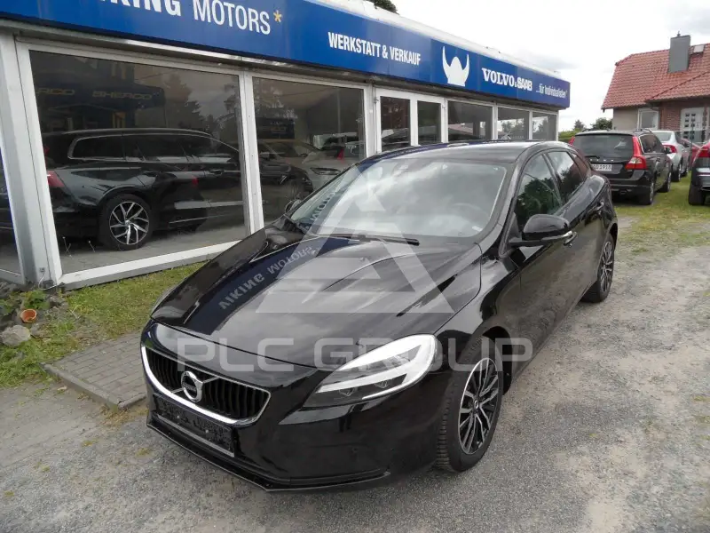 2017 Volvo V40