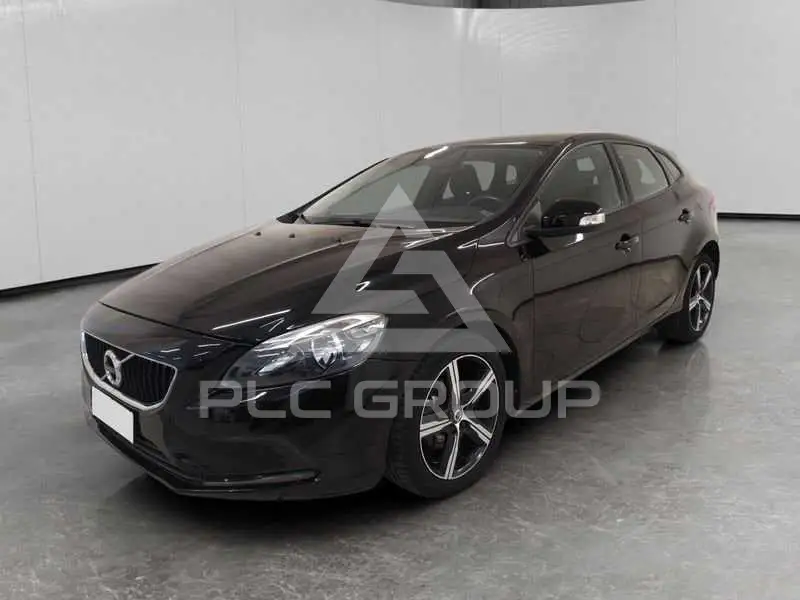 2017 Volvo V40