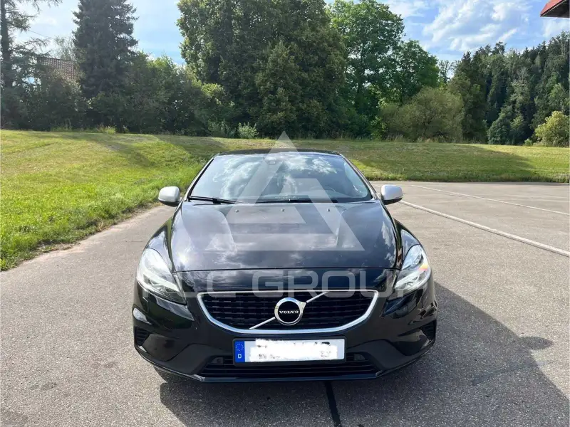 2017 Volvo V40