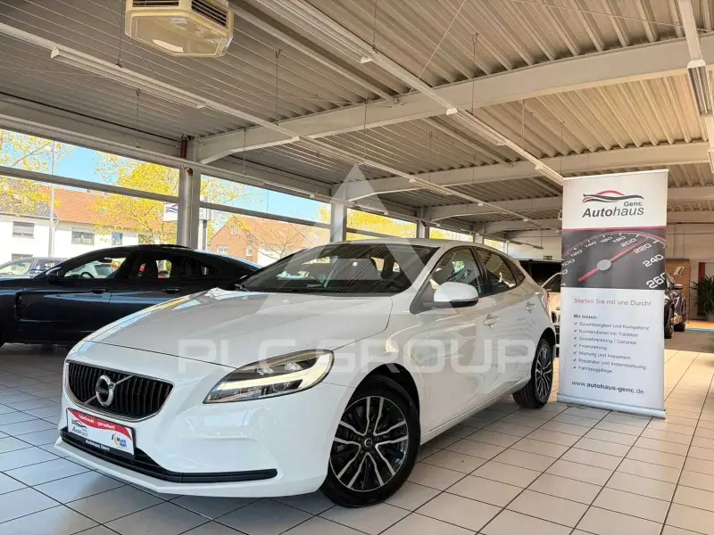 2017 Volvo V40