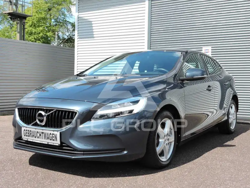 2017 Volvo V40