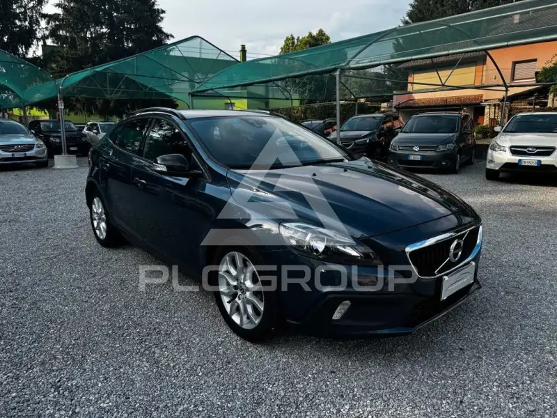 2017 Volvo V40