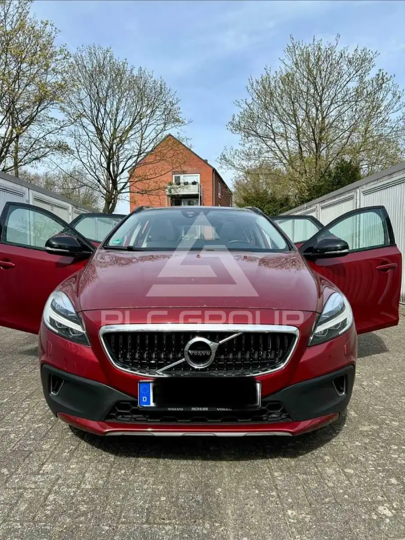 2017 Volvo V40