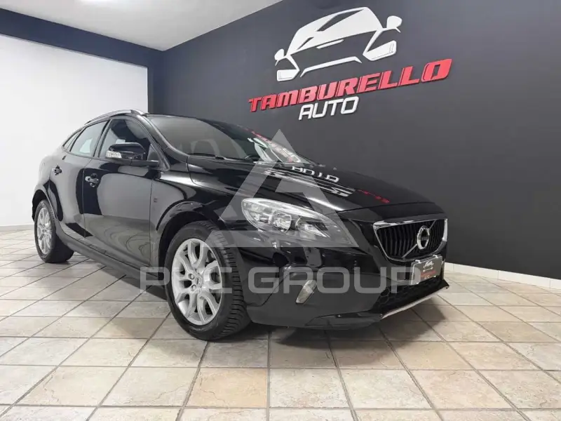 2017 Volvo V40