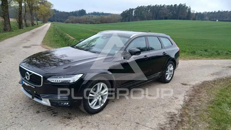 2017 Volvo V90